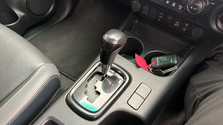 Toyota Hilux Diesel Invincible X D/Cab Pick Up 2.8 D-4D Auto